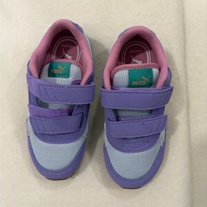 Puma Kids' Lavender and Pink Velcro Sneakers Sz 10c brand new